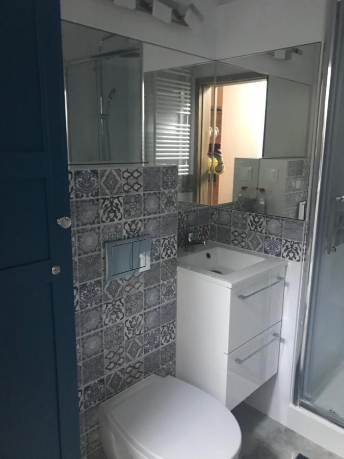 Przytulne mieszkanie z ogródkiem Apartamento Cracóvia Exterior foto