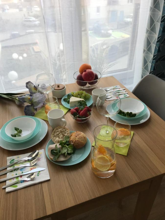 Przytulne mieszkanie z ogródkiem Apartamento Cracóvia Exterior foto