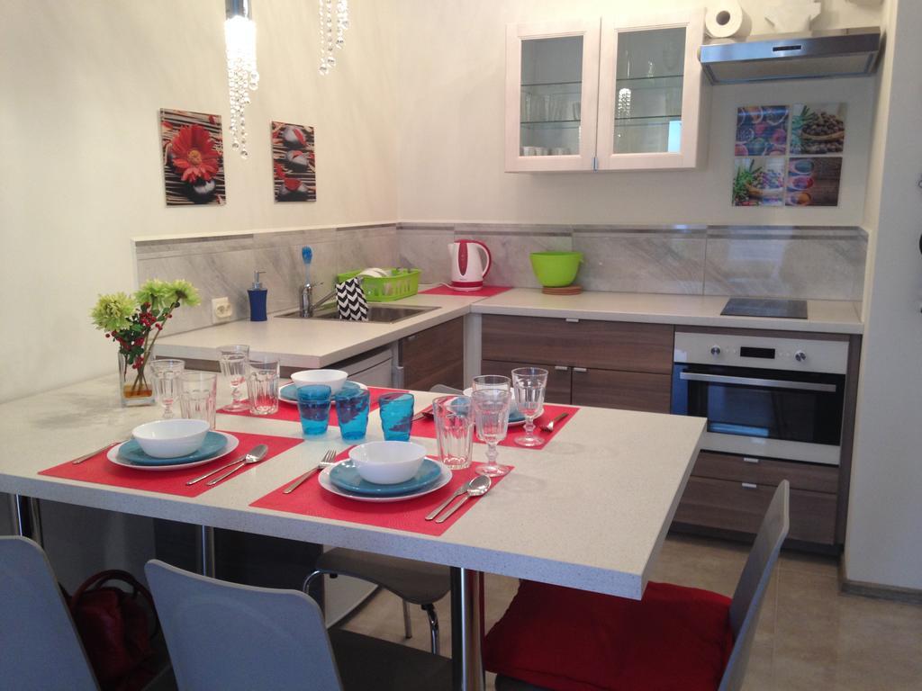 Przytulne mieszkanie z ogródkiem Apartamento Cracóvia Exterior foto