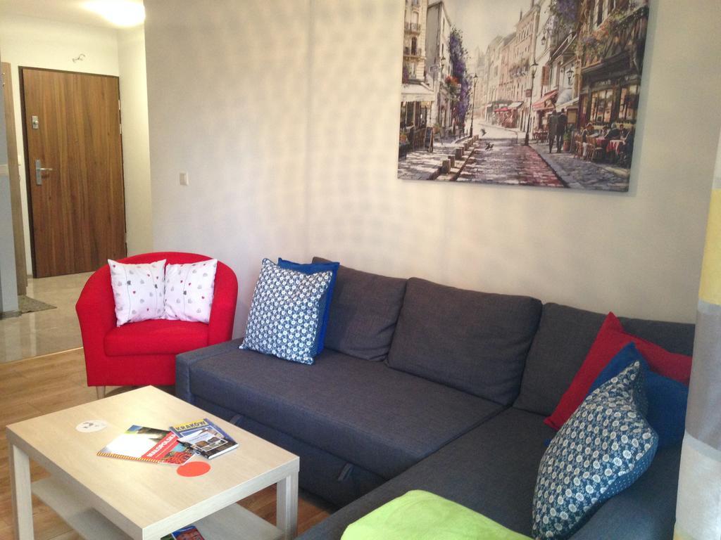 Przytulne mieszkanie z ogródkiem Apartamento Cracóvia Exterior foto
