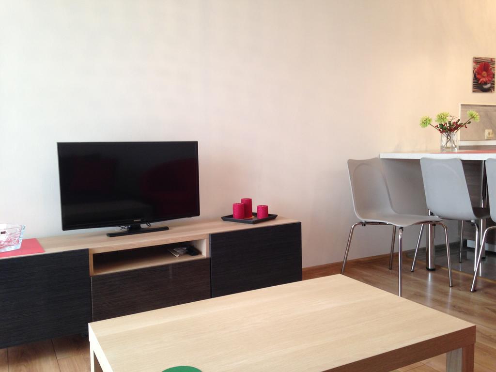 Przytulne mieszkanie z ogródkiem Apartamento Cracóvia Exterior foto